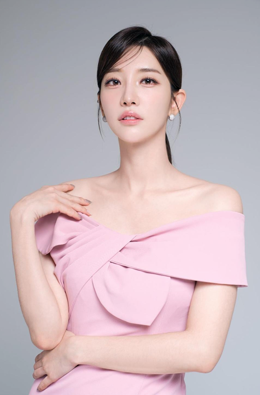 윤채령